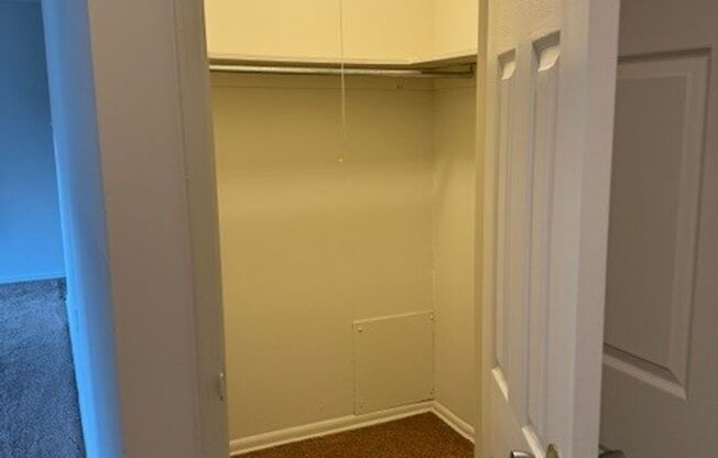 1 bed, 1 bath, 715 sqft, $1,600, Unit 00 - A- 4