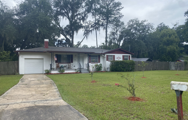 5704 94 ST