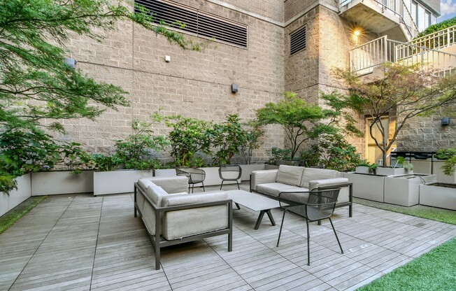 1 bed, 1 bath, 516 sqft, $4,000, Unit 17B