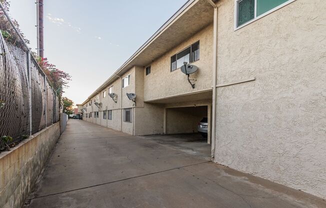 3 beds, 2 baths, $3,737.5, Unit Unit 16