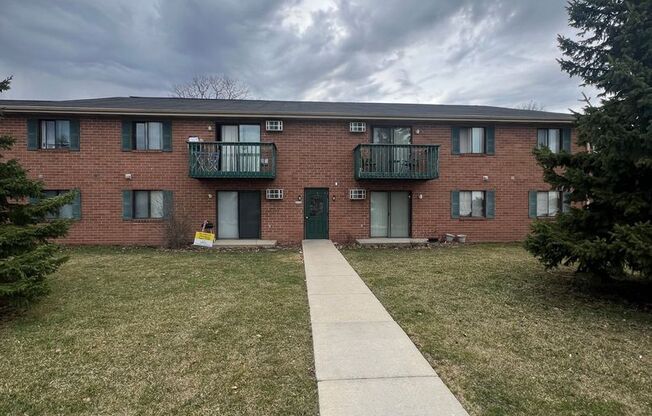 2329-2359 S 51st St. (32 Unit)