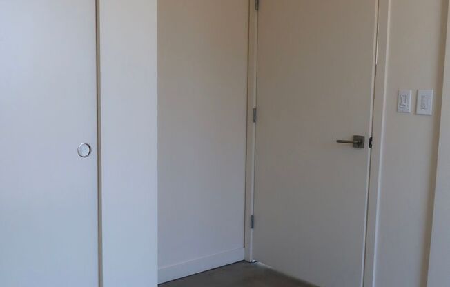 2 beds, 1 bath, 643 sqft, $2,895, Unit 210