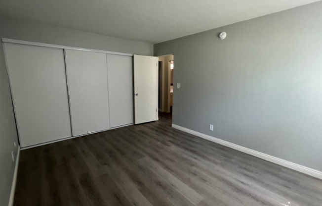 2 beds, 1 bath, $2,495