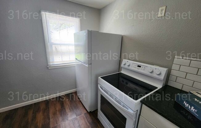 $999 - 3 bedroom / 1 bathroom - Single Family Home