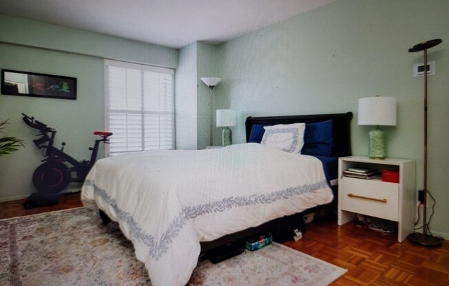 1 bed, 1 bath, 805 sqft, $2,800, Unit 045