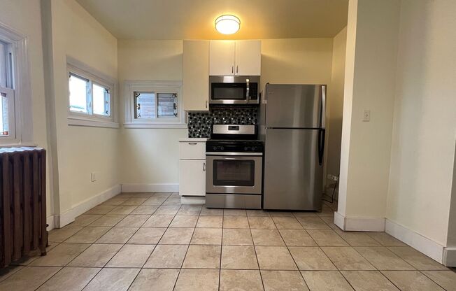 3 beds, 1 bath, $1,495