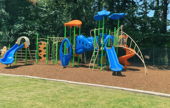 2 beds, 2 baths, 1,050 sqft, $1,499, Unit 2210J