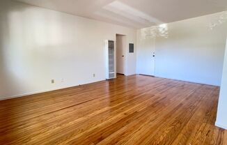 1 bed, 1 bath, 700 sqft, $2,200, Unit 6