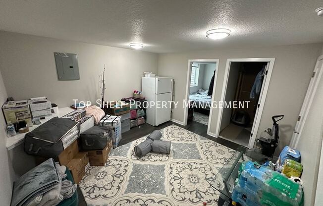 3 beds, 1.5 baths, 1,200 sqft, $1,325