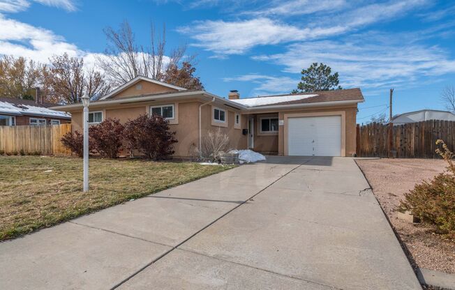 Charming Rancher in Highland Park