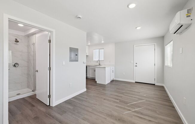Studio, 1 bath, 645 sqft, $1,548, Unit 131