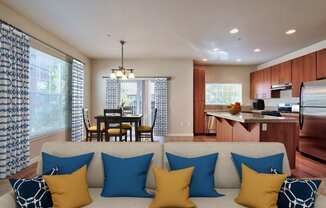 Springwater Crossing Apartments staged living toom