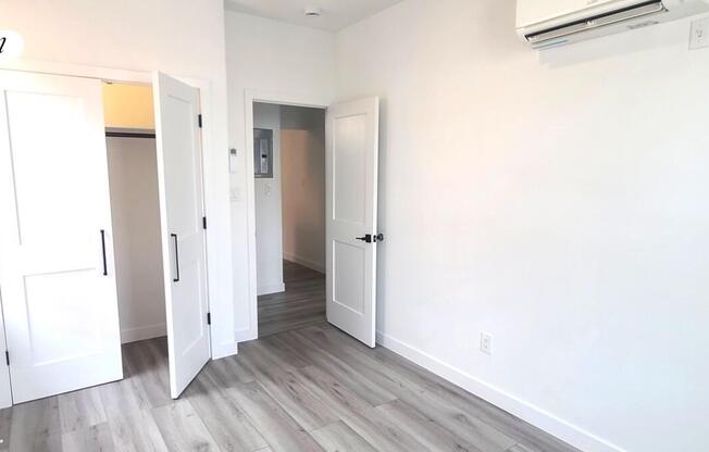 30 56 12 ST
