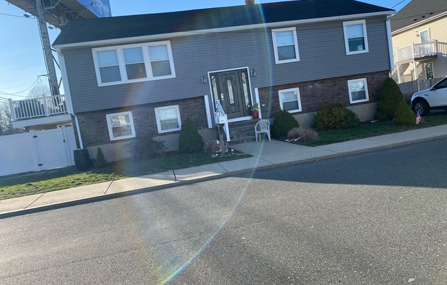 60 CECILIAN AVE