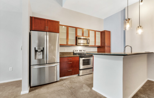 2 beds, 2 baths, $1,450, Unit UNIT 811