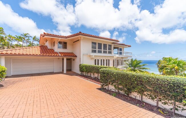 PARTIALLY FURNISHED 3BR 3.5BA in HAWAII LOA RIDGE with TRANQUIL VIEWS OF DIAMOND HEAD, KOKO HEAD and OCEAN!