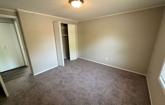 1 bed, 1 bath, 634 sqft, $839, Unit 1919 UC