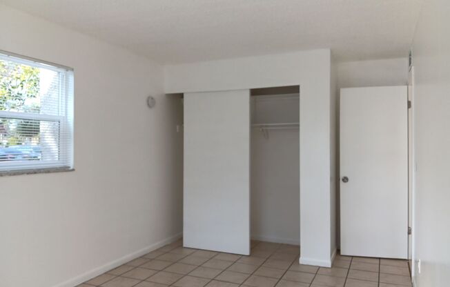 2 beds, 1 bath, $1,500, Unit # 5