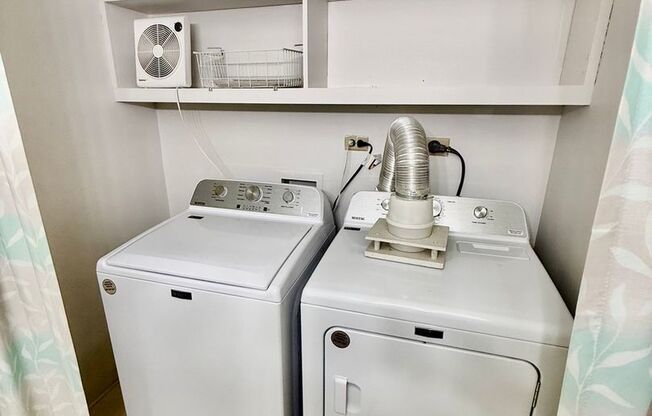 2 beds, 2 baths, $3,800, Unit 1350 Ala Moana