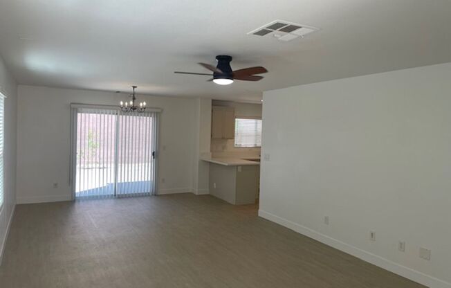 Great 4 BD Summerlin Willows Home- DOWNSTAIRS BEDROOM AND BATH!!! Within Walking Distance to NEW Whole Foods. a MUST SEE!