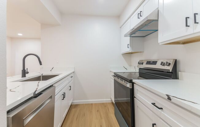 1 bed, 1 bath, $1,150, Unit #119
