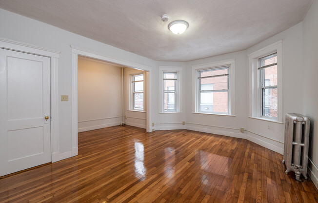 Studio, 1 bath, 525 sqft, $2,700, Unit 50