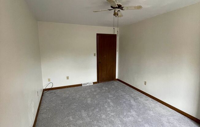 2 beds, 1 bath, $1,100, Unit Unit #1