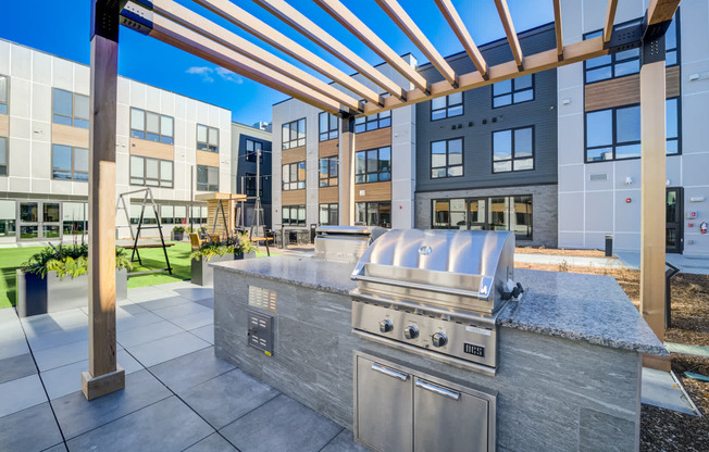 Courtyard with BBQ Grilling Station