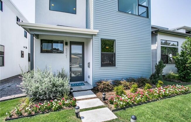 4 Bedroom, 3 Bath Home in Glencoe Terrace!
