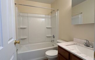 2 beds, 1 bath, $850, Unit 245 Churchill Rd. Apt. 9