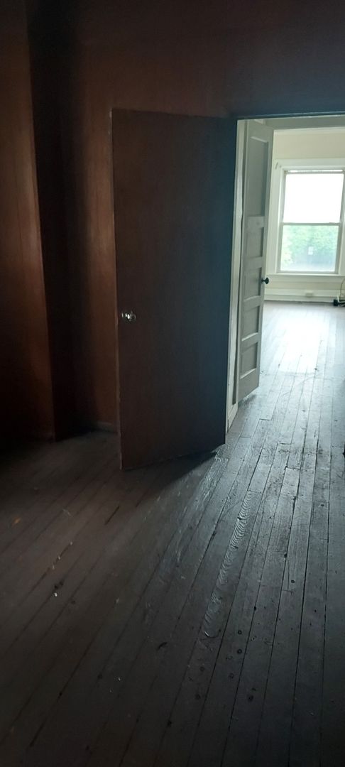 1 bed, 1 bath, 700 sqft, $750, Unit 2