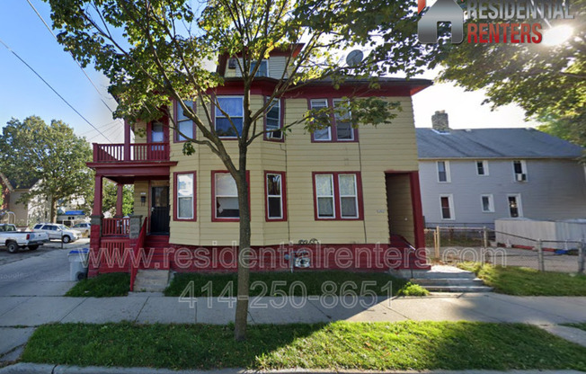 1823 W Mineral St