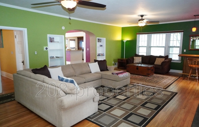 1412 N 13 ST