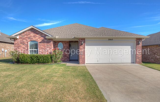 FOR LEASE | Broken Arrow | 3 Bed, 2 Bath Home - $1825 Rent + $1825 Deposit