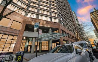 211 E Ohio St