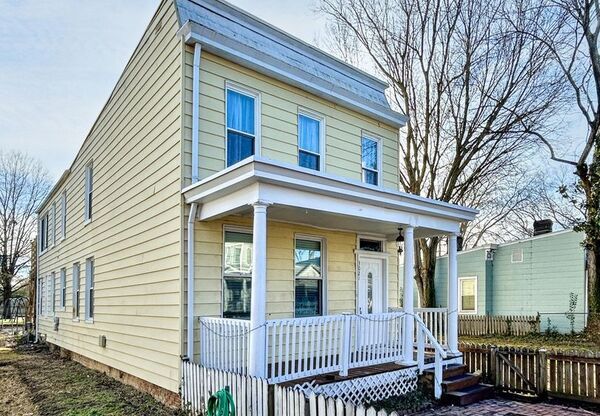3021 GRAYLAND AVE