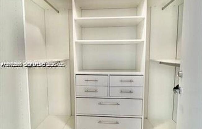 1 bed, 2 baths, $7,470, Unit # 1007