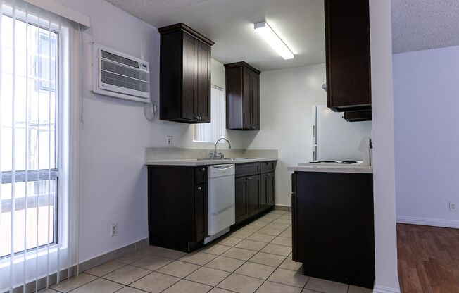 La Seine Apartments, LLC