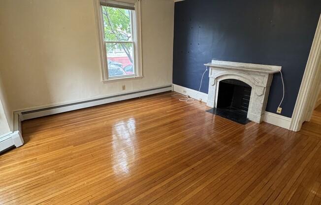 20 ROSELAND ST