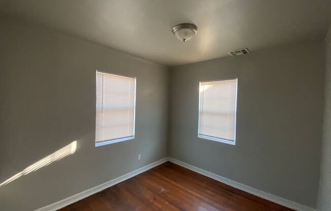 2 bed 1 bath