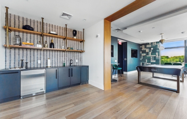 2 beds, 2 baths, 946 sqft, $4,500, Unit 524