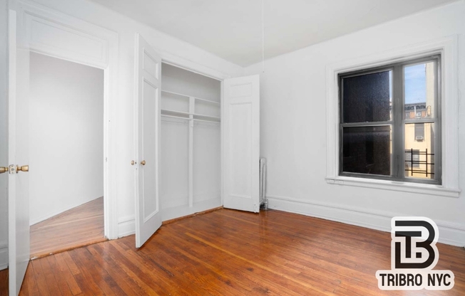 207 CENTRAL PARK N