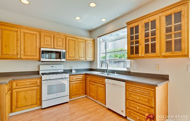 Comfort & Convenience in Santa Clara – Fresh Interior Paint - Luxury Vinyl Plank Floors - AC & Yard - Pets Welcome