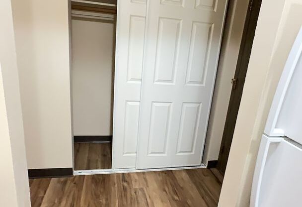 2 beds, 2 baths, 945 sqft, $979.99, Unit 825-J16