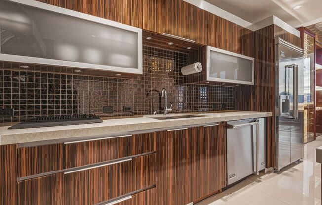 2 beds, 2.5 baths, $17,000