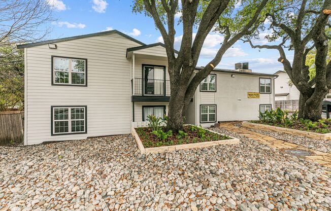 1 bed, 1 bath, 486 sqft, $825, Unit 118