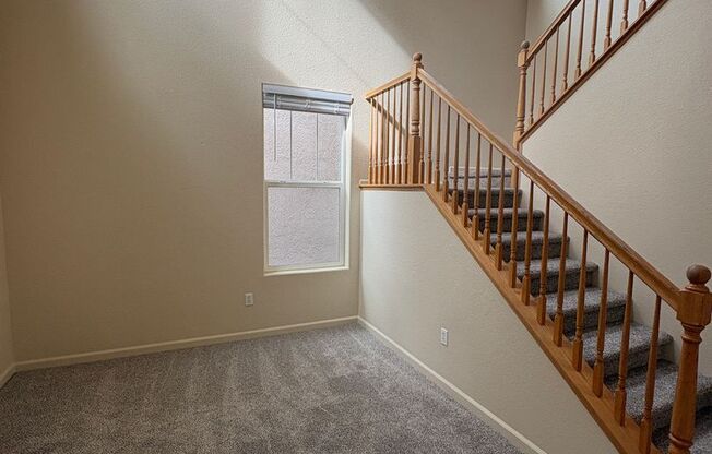 2857 Tourbrook Way - Sacramento 95833