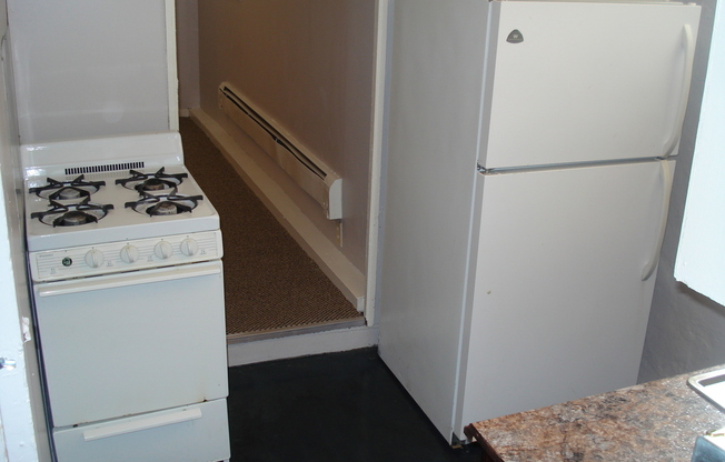 2 beds, 1 bath, 775 sqft, $750, Unit 5