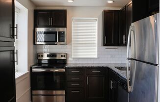 1 bed, 1 bath, 572 sqft, $980, Unit 911-402