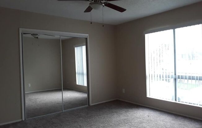 1 bed, 1 bath, 700 sqft, $1,800, Unit 32